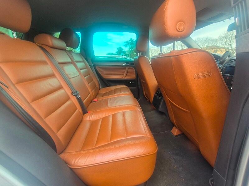 VOLKSWAGEN Touareg 2.5 R5 TDI