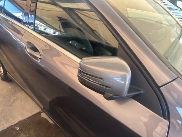MERCEDES A180 PREMIUM AUTOMATICO