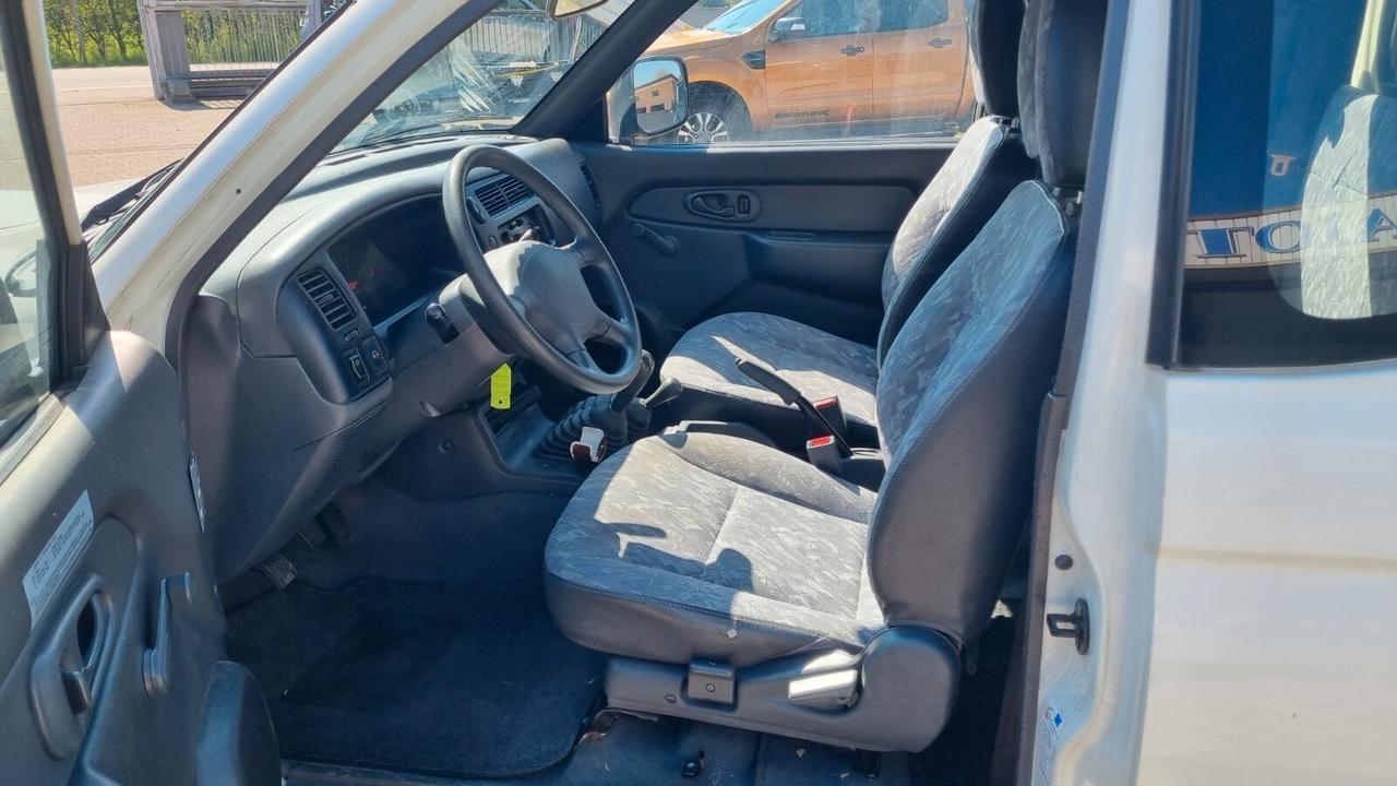 Mitsubishi L200 2.5TDI 4WD Cassone LUNGO