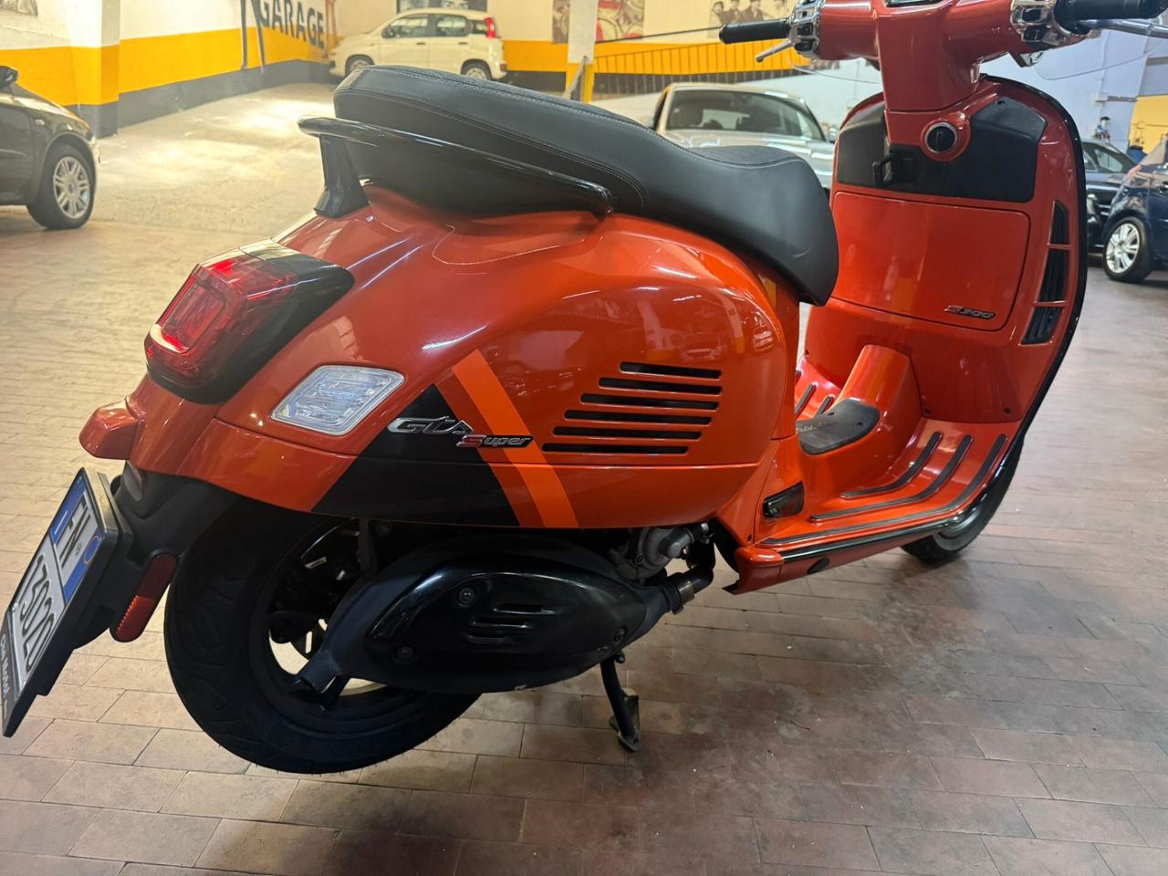 Piaggio Vespa 300 GTS