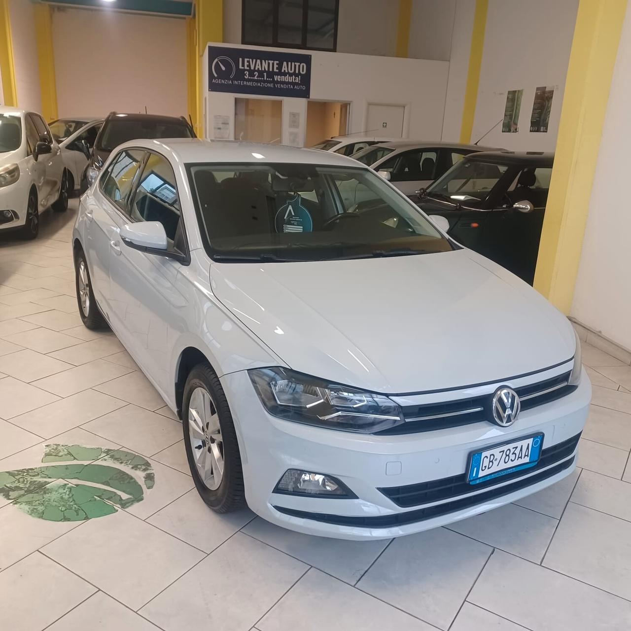 70.118KM SEMBRA NUOVA VW POLO 1.0 NEOPATENTATI