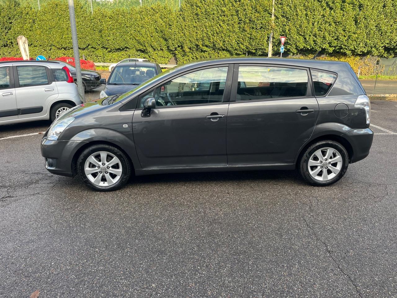 Toyota Corolla Verso 2.2 16V D-4D Sol