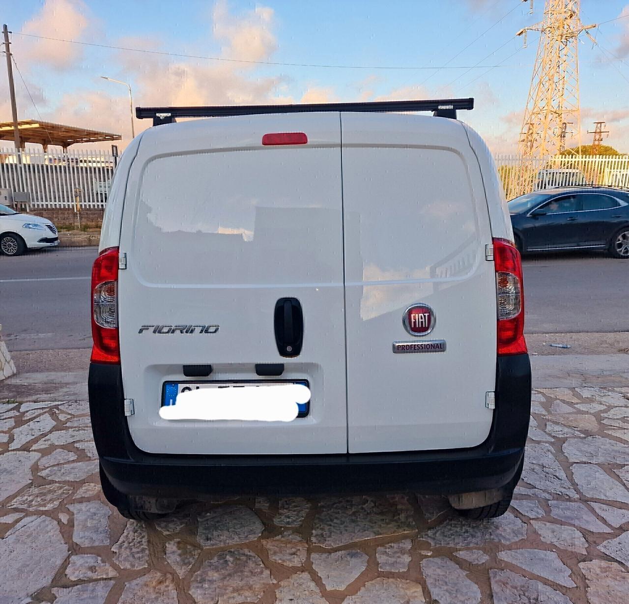Fiat Fiorino 1.3 MJT 95CV Cargo SX 2022