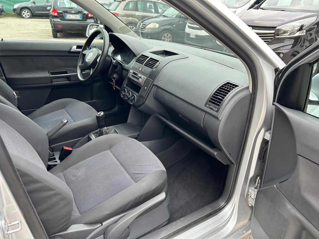 Volkswagen Polo 1.2 12V 5p. Trendline 98000km