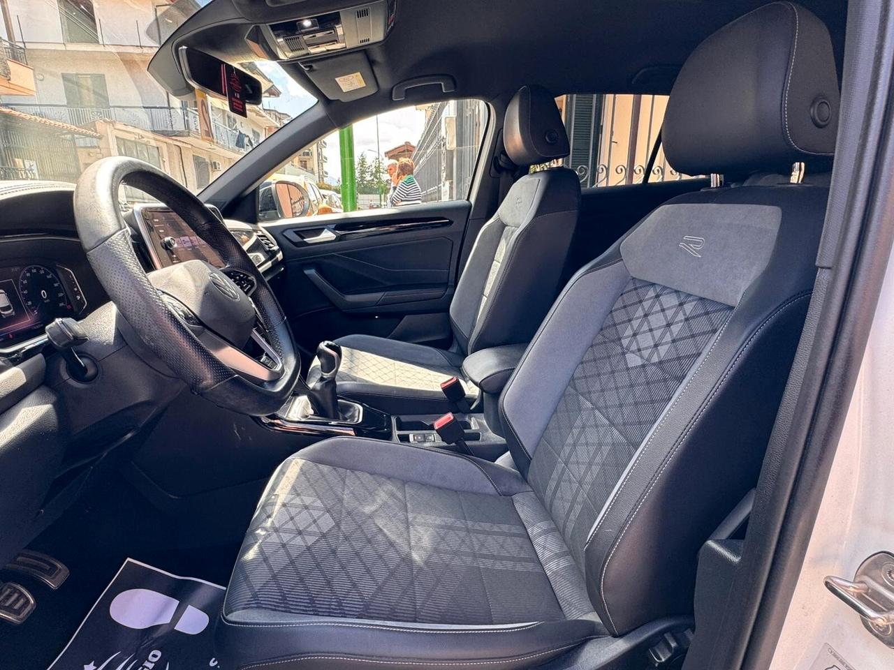 Volkswagen T-Roc 2.0 TDI SCR R-Line