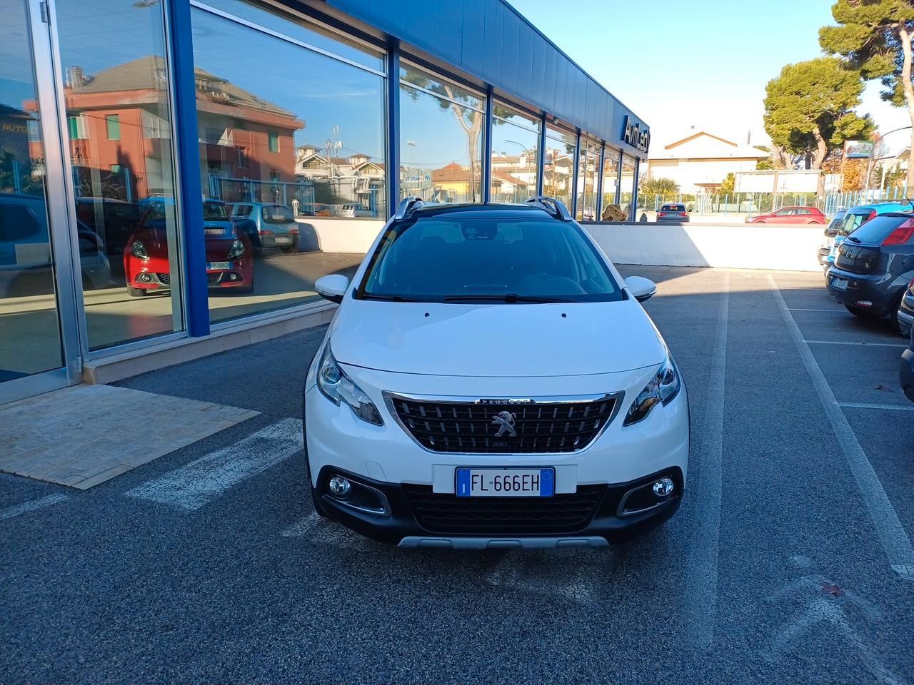 Peugeot 2008 PureTech Turbo 110 EAT6 S&S Black Matt