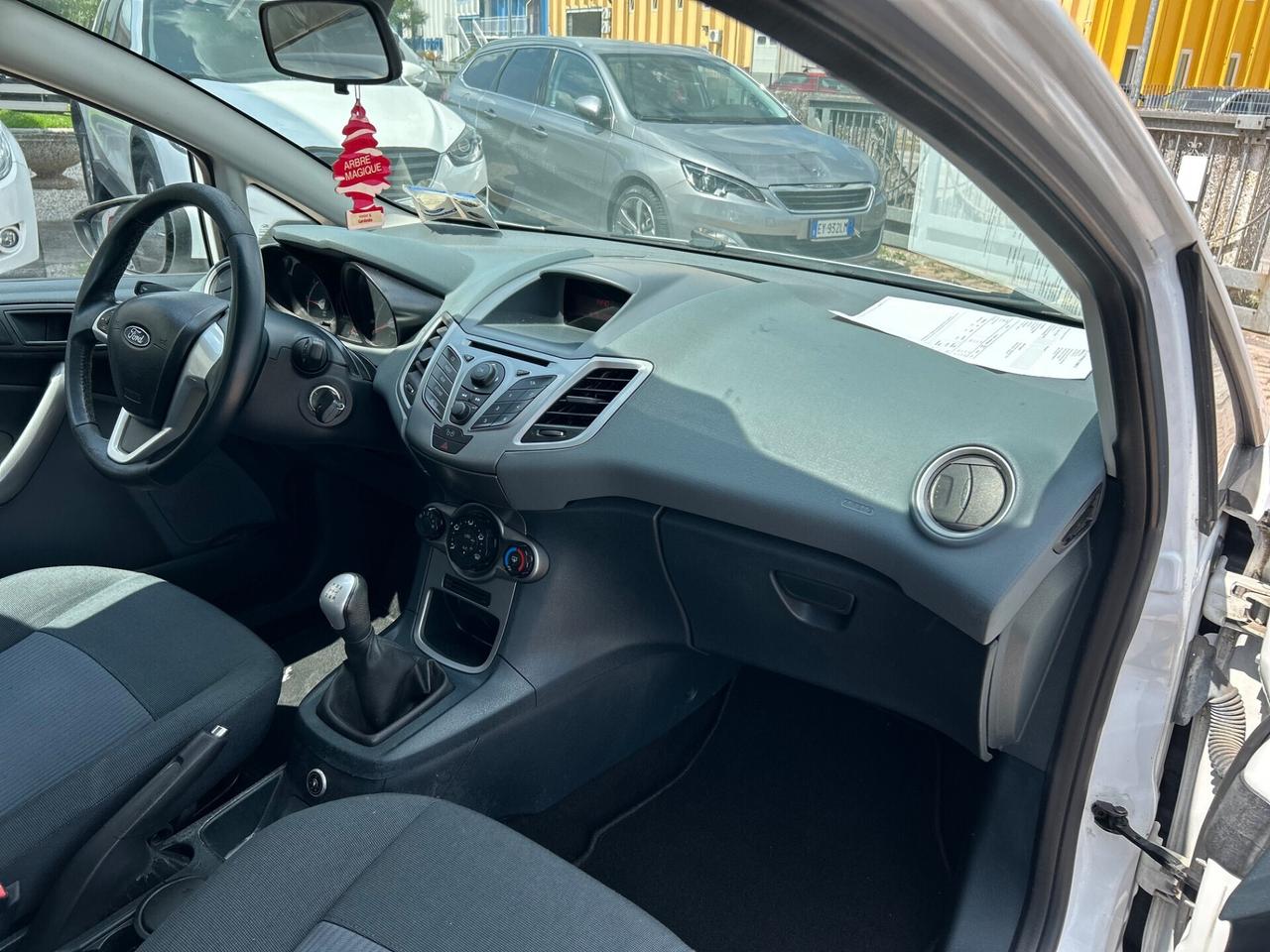 Ford Fiesta 1.4 5 porte Bz.- GPL Titanium
