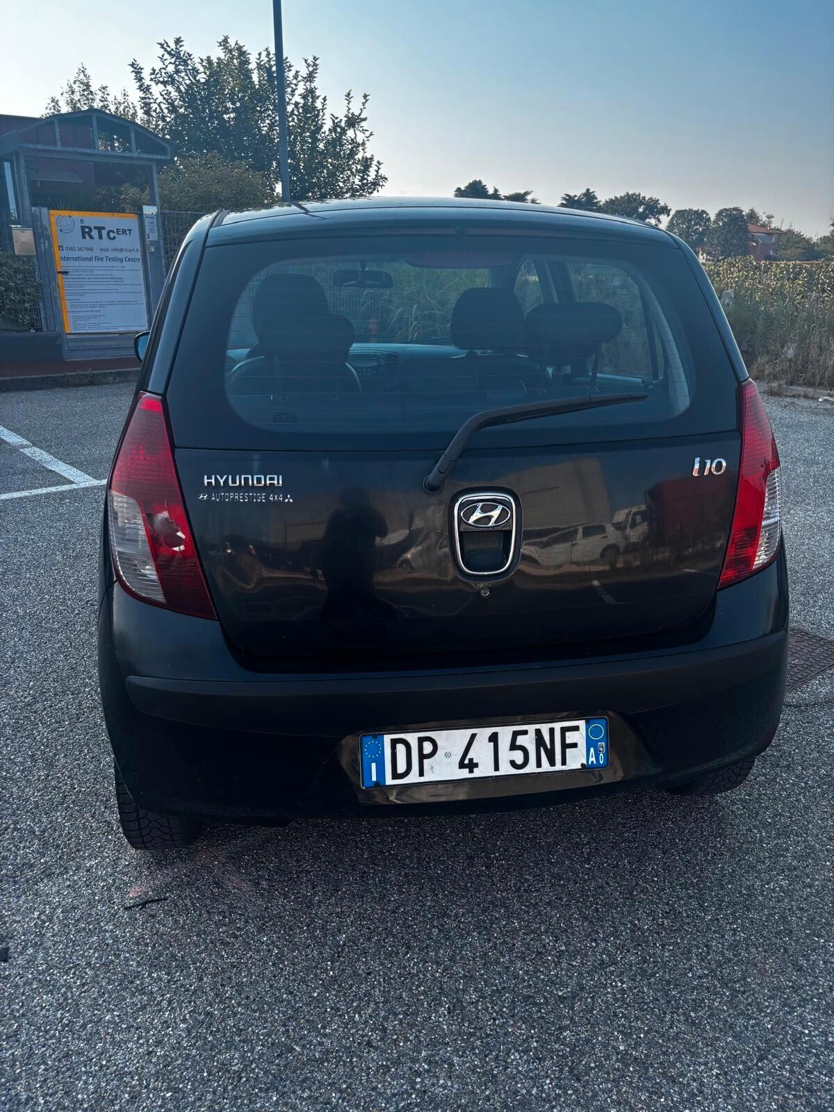 Hyundai i10 1.1 12V Active unico proprietario adatta ai neopatentati