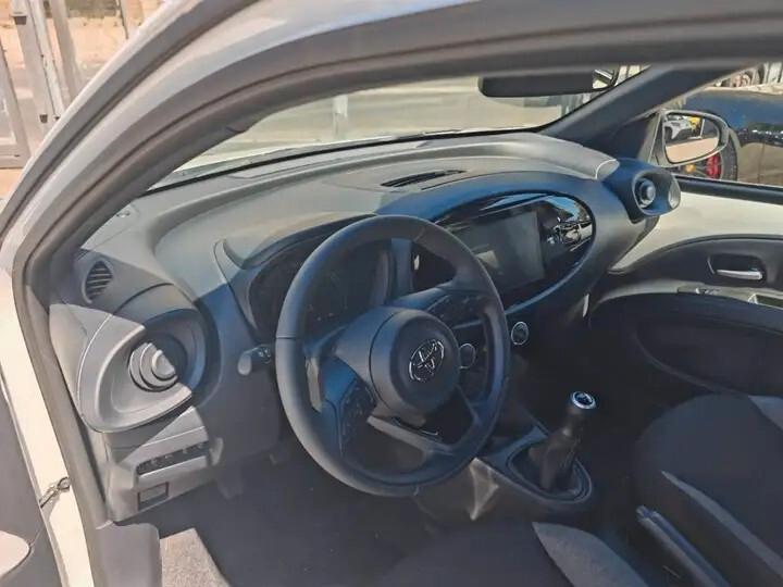 Toyota Aygo X 1.0 VVT-i 72 CV 5 porte Active KM0