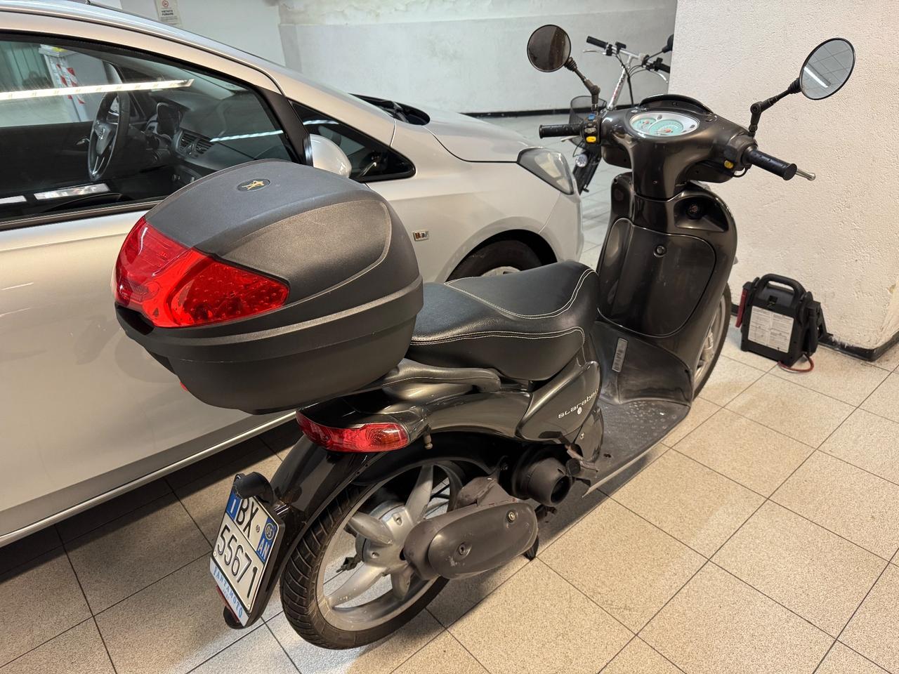 Aprilia Scarabeo 100