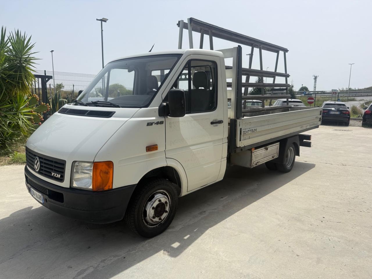 Volkswagen LT 46 2.5 TDI furgone cassonato