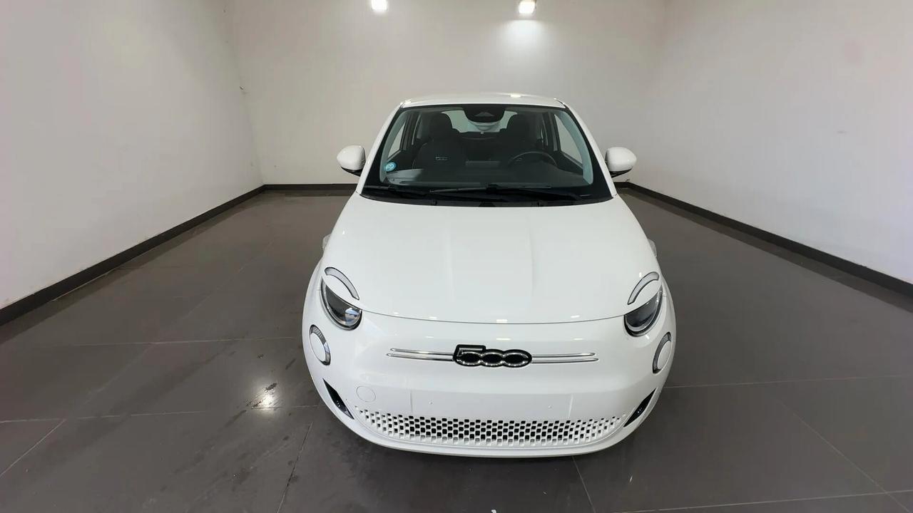 Fiat 500 500e Berlina 42 kWh Passion