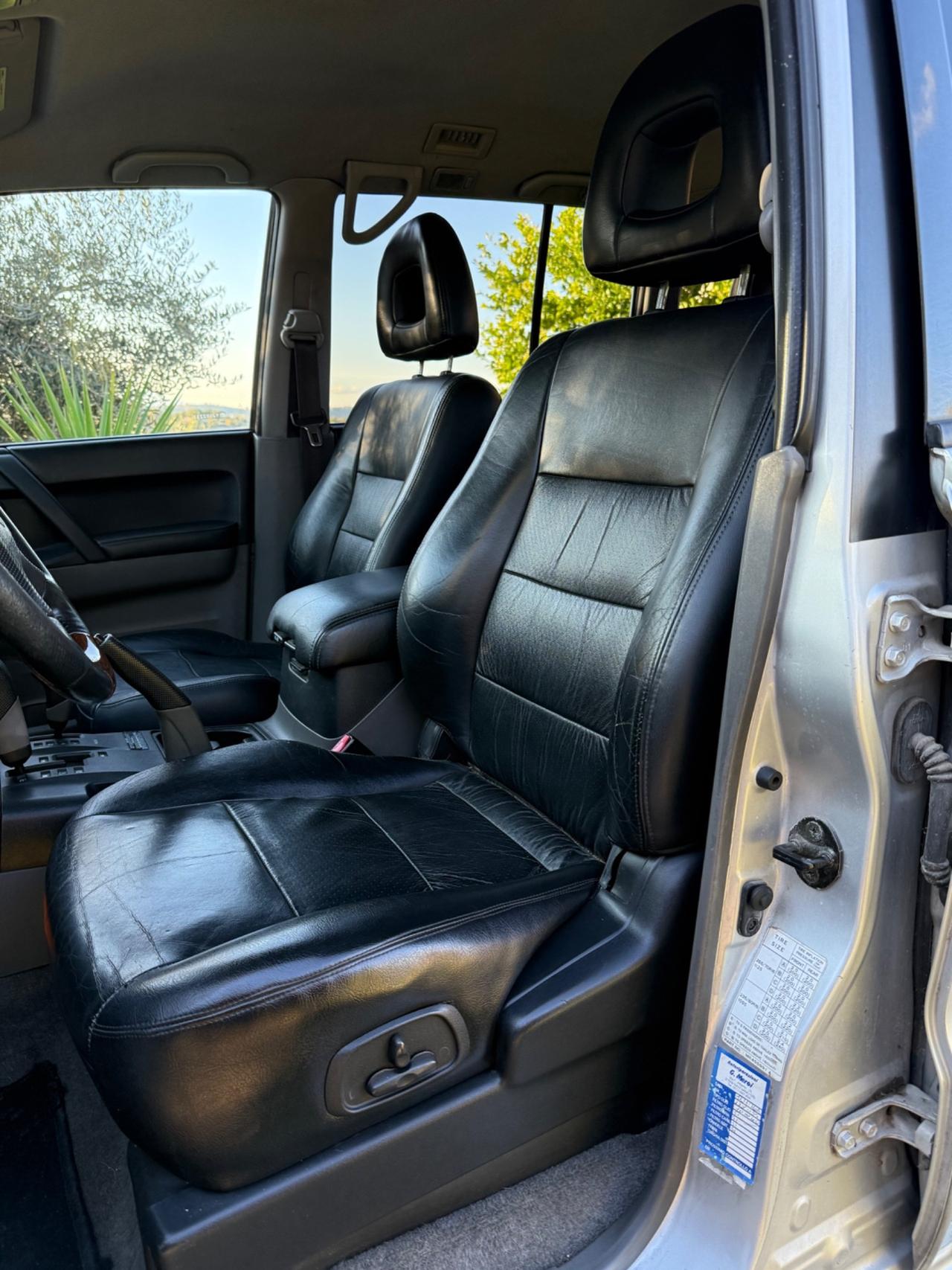 Mitsubishi Pajero 3.2 16V DI-D 5p. GLS2