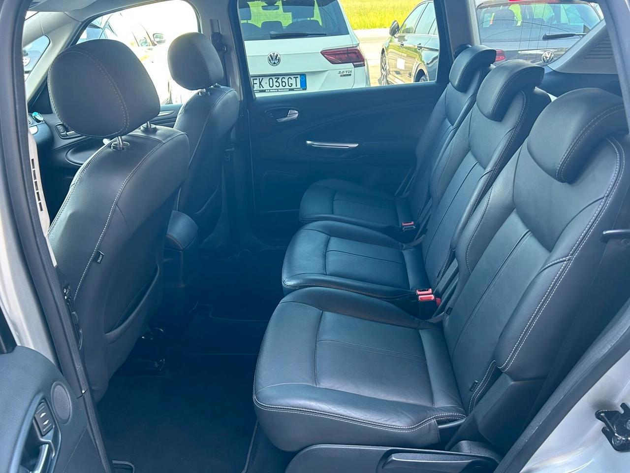 Ford S-Max 2.2 TDCi 200CV Titanium - 5 POSTI