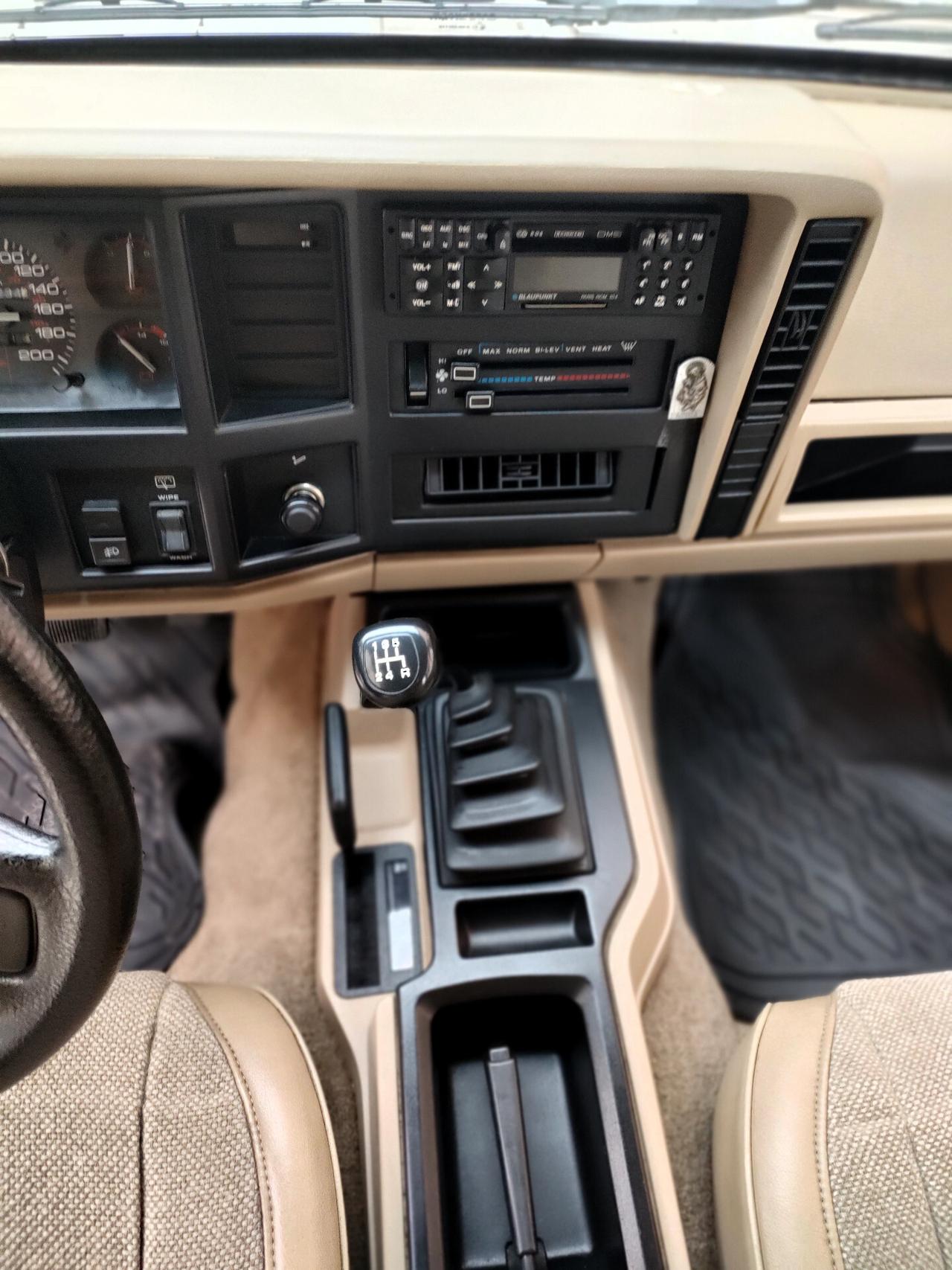 Jeep Cherokee 2.5 TD 5 porte Selec-Trac Country