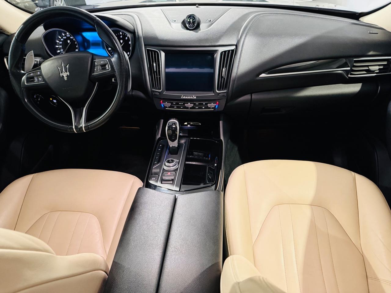 MASERATI LEVANTE*Q4*SERIE LIMITATA*TETTO*430 CV*