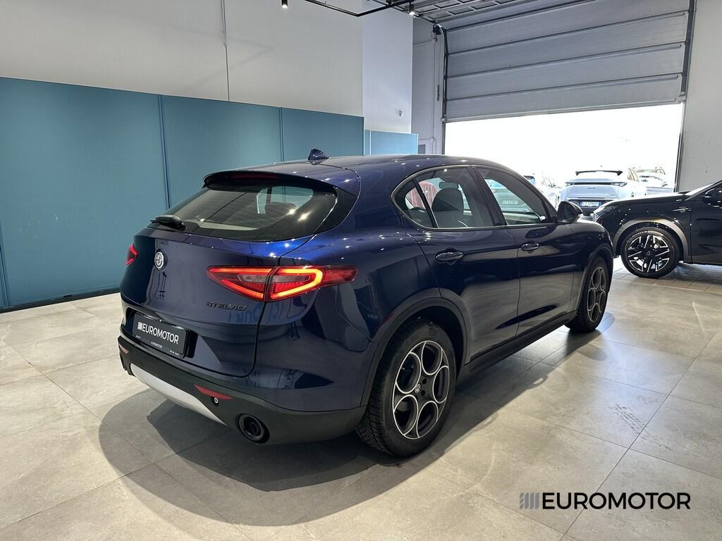 Alfa Romeo Stelvio 2.2 Turbo Sprint RWD AT8