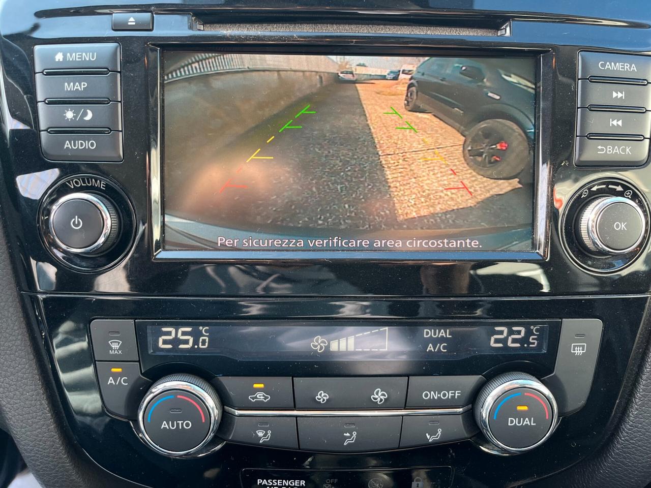 Nissan Qashqai 1.5 dCi Business