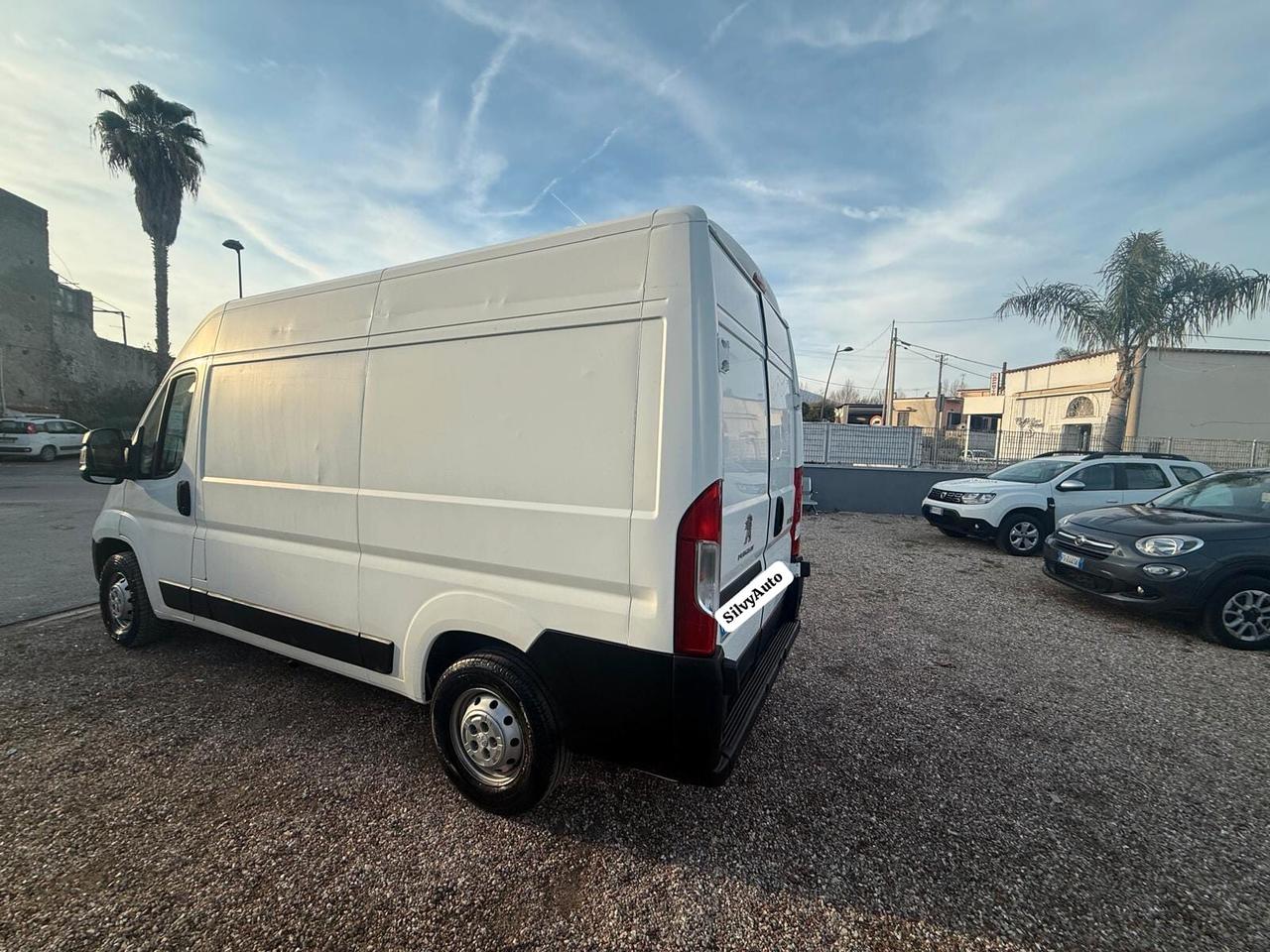 Peugeot Boxer 330 BlueHDi 120 S&S PC-TN Combi Comfort