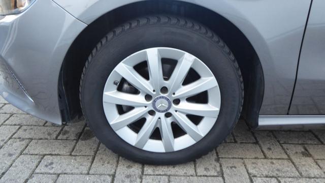 MERCEDES-BENZ A 160 d Automatic Business