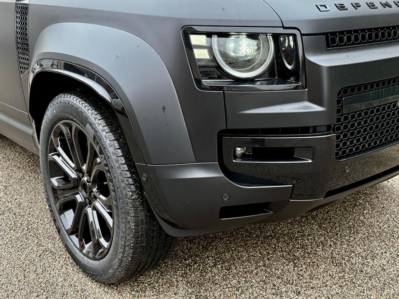 Land Rover Defender 110 4.4 V8 635 CV AWD Auto OCTA Black