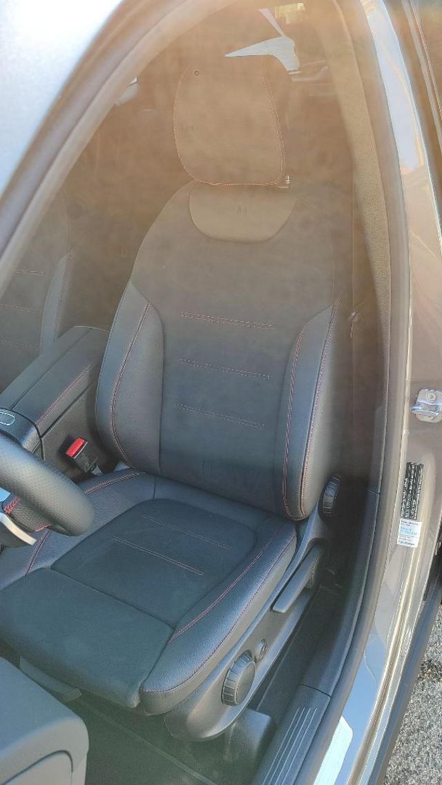 MERCEDES-BENZ GLA 200 d Premium AMG "MULTIBEAM"NAVI"CAMERA"KEYLESS