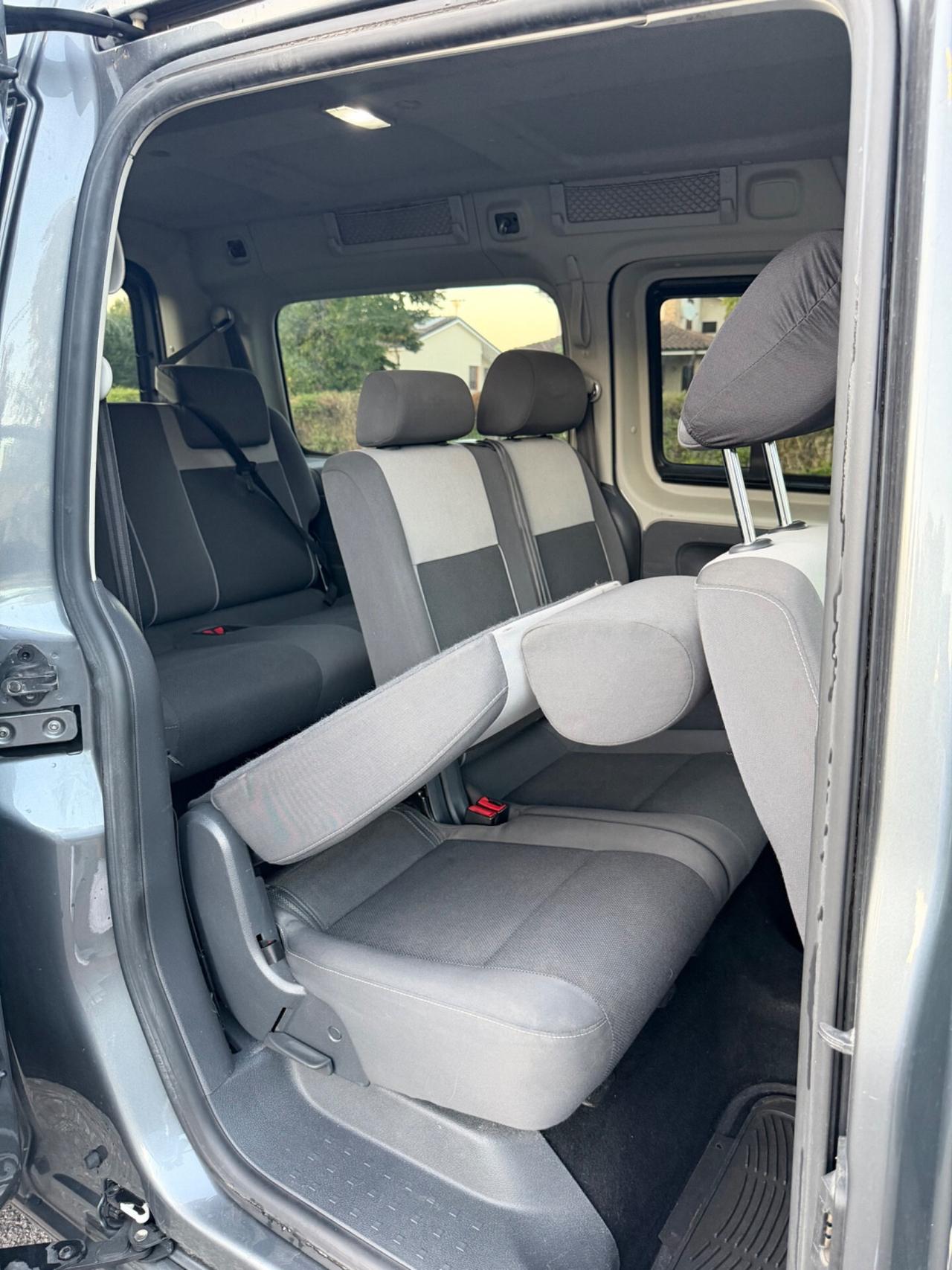 Volkswagen Caddy 1.6 TDI 102 CV DSG 5p. Trendline