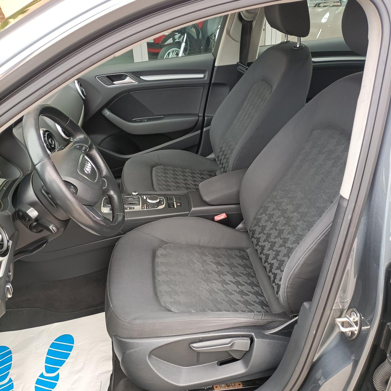 Audi A3 1.6 TDI S tronic Business