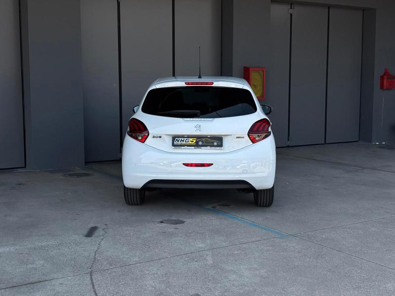 Peugeot 208 5 Porte 208 5p 1.2 puretech Active 82cv