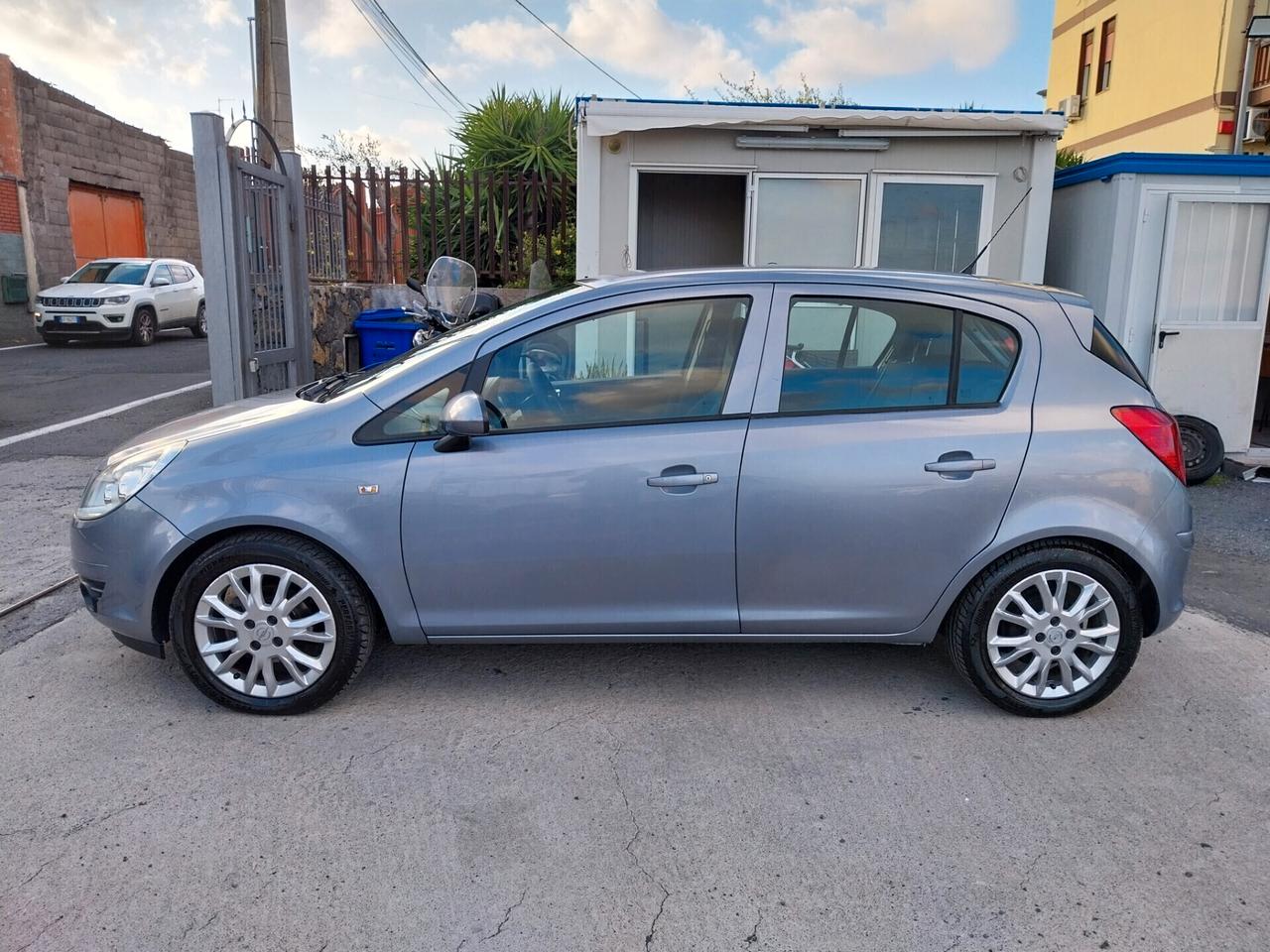 OPEL CORSA 1.3 DIESEL 75 CV SOLO 120.000 KM 2009