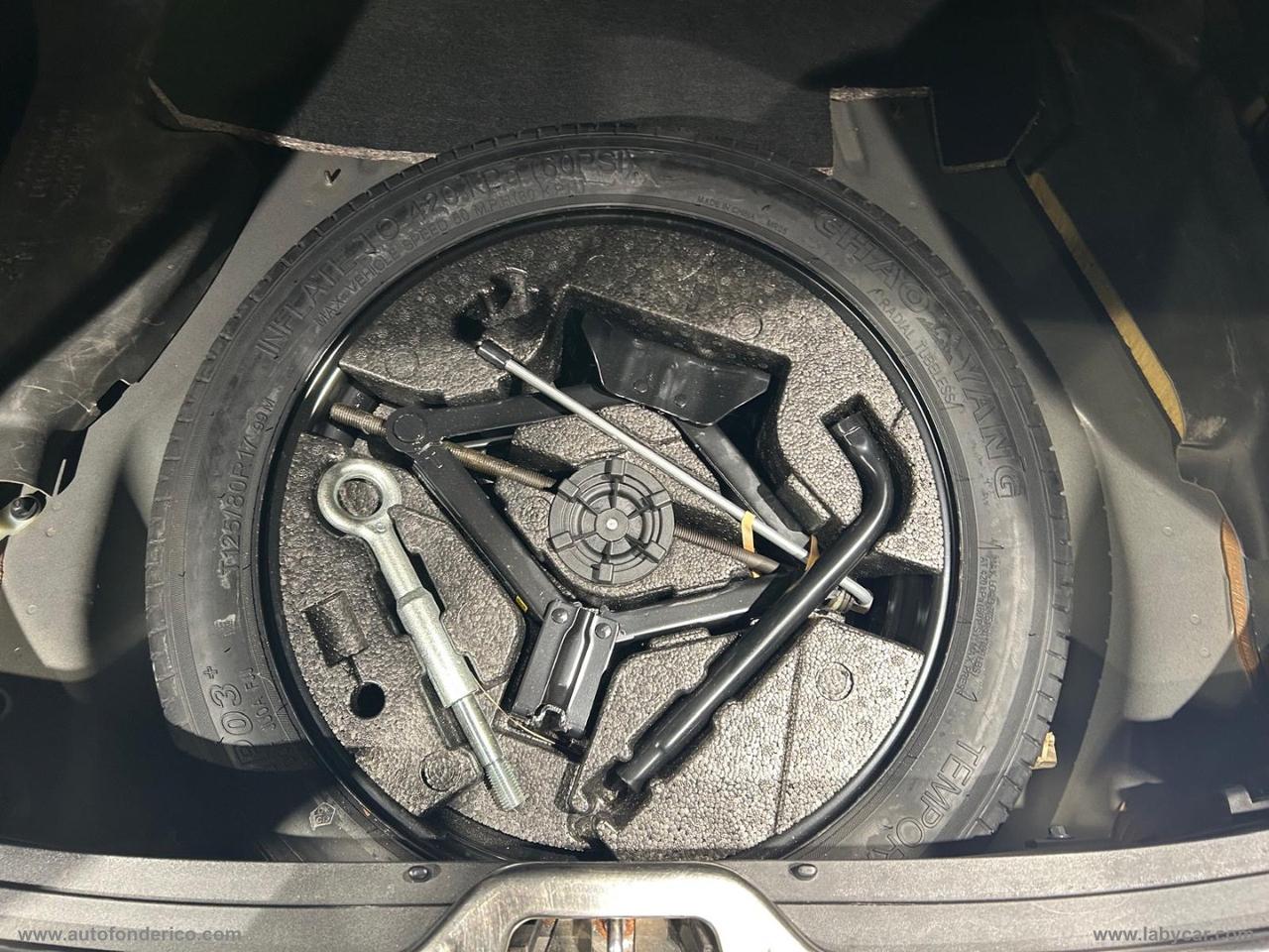 VOLVO XC60 D4 R-design Momentum