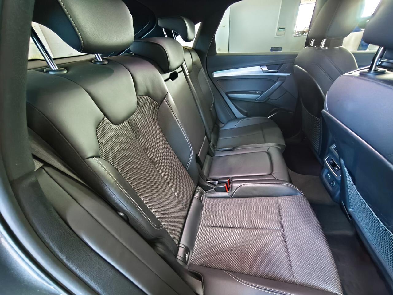 Audi Q5 40 TDI 204 CV quattro S tronic line plus - Led matrix - Tetto - Luci led ambient