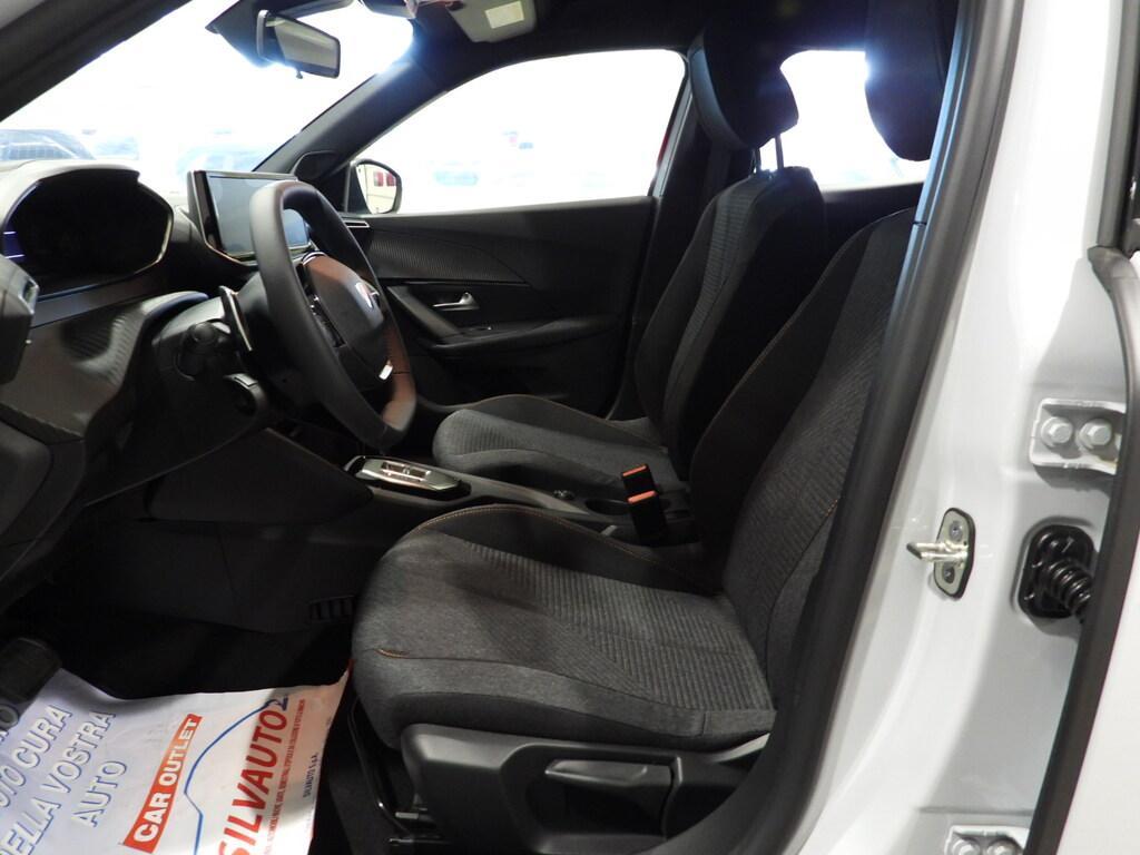 Peugeot 2008 1.2 Hybrid Style e-DCS6