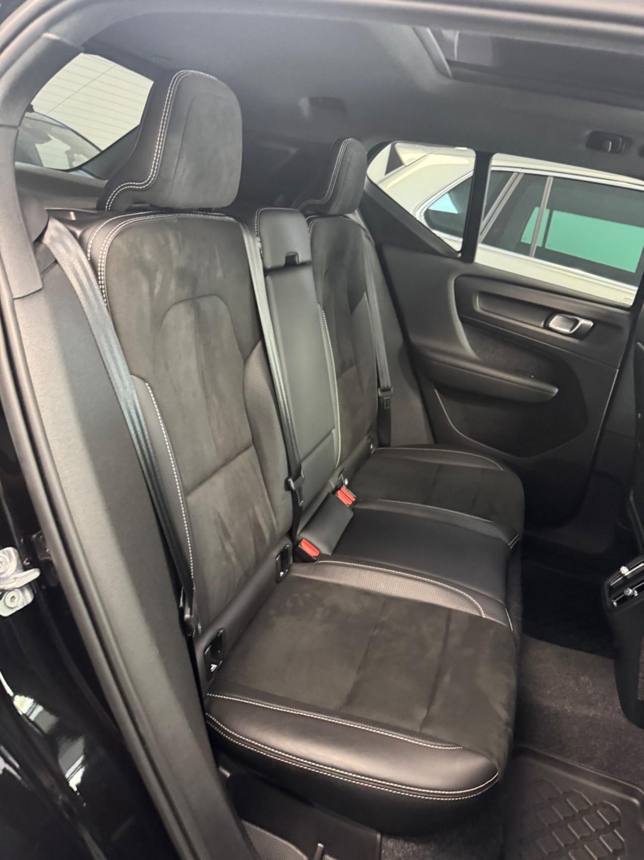 Volvo XC40 D4 2.0 190 Cv AWD R-design Tetto apribile