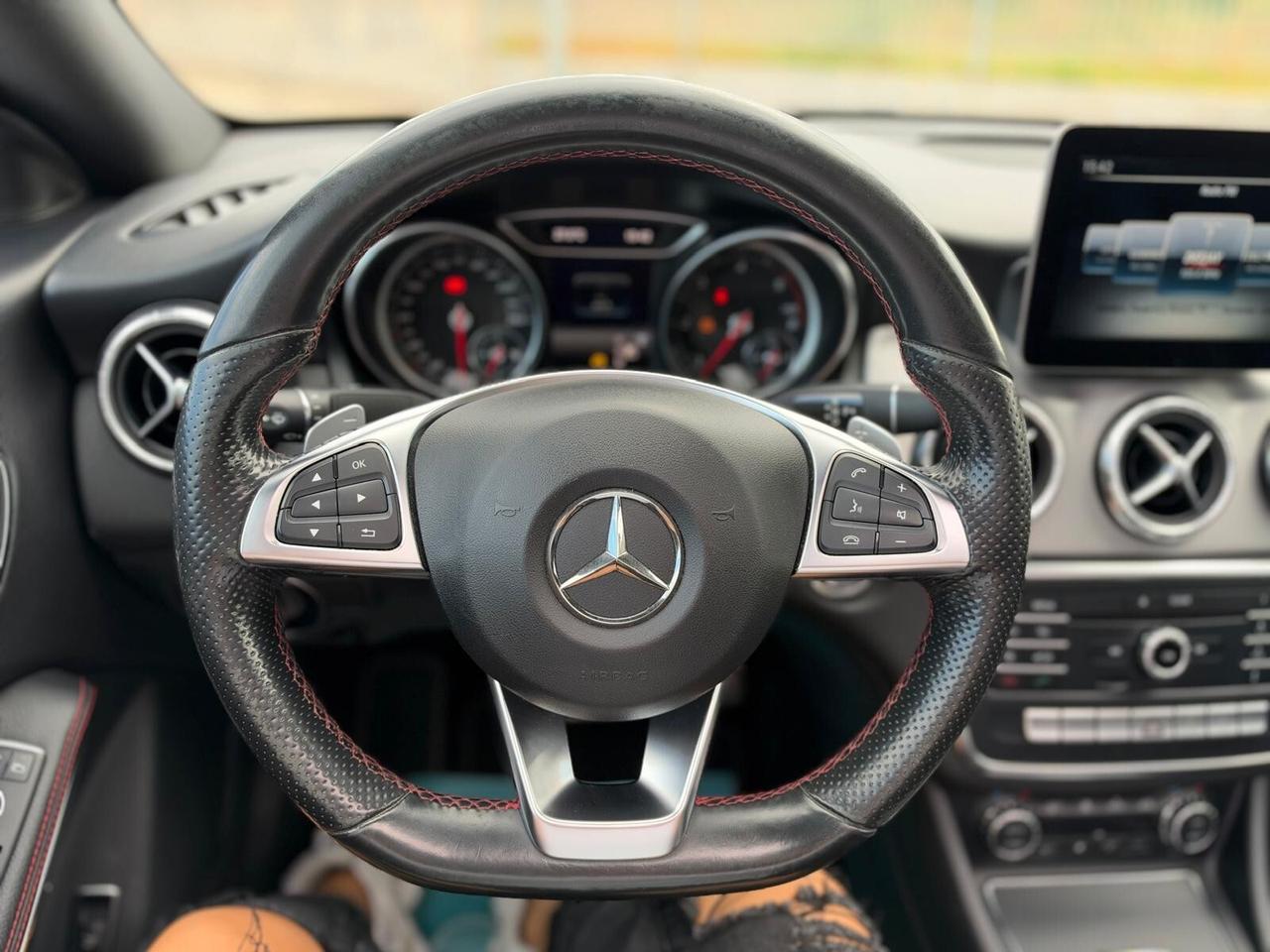 MERCEDES CLA COUPE' 220D PREMIUM AMG 177CV