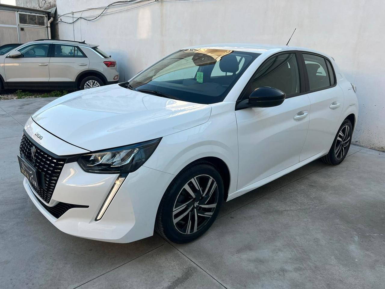 PEUGEOT 208 PureTech 75cv 2023!!! ALLURE PACK!!!