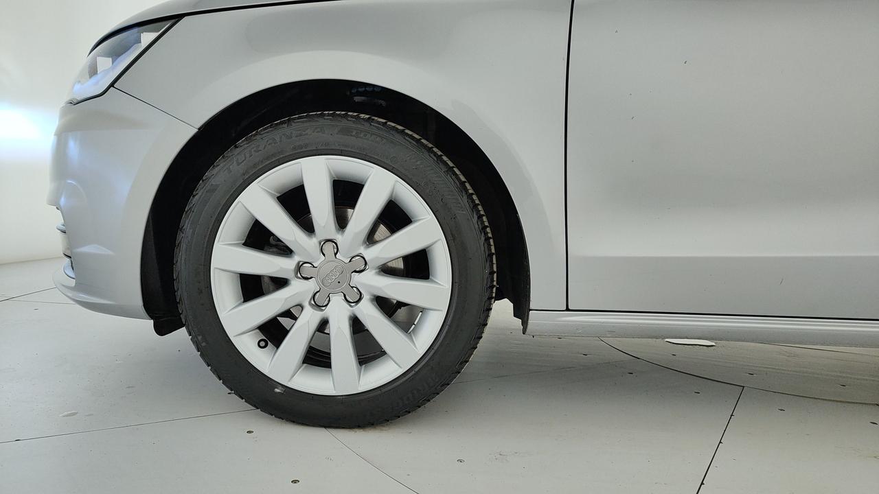 AUDI A1 Sportback 1.0 tfsi 82cv