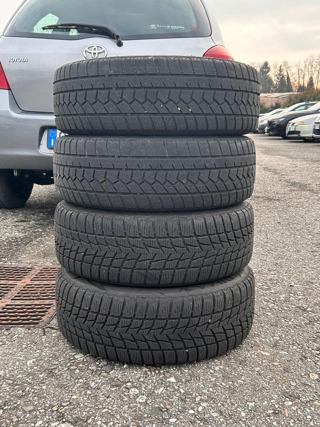 Toyota Yaris 1.3 3 porte*CAMBIO E FRIZIONE CAMBIATE DA POCO*