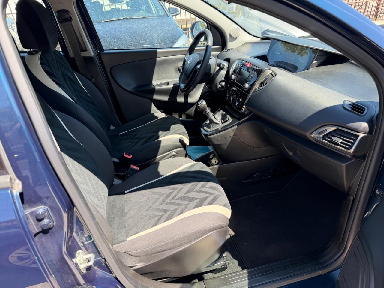 Lancia Ypsilon 1.2 69CV PLATINUM/77.000KM/2018
