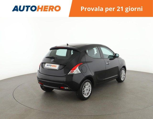 LANCIA Ypsilon 1.2 69 CV 5 porte Silver