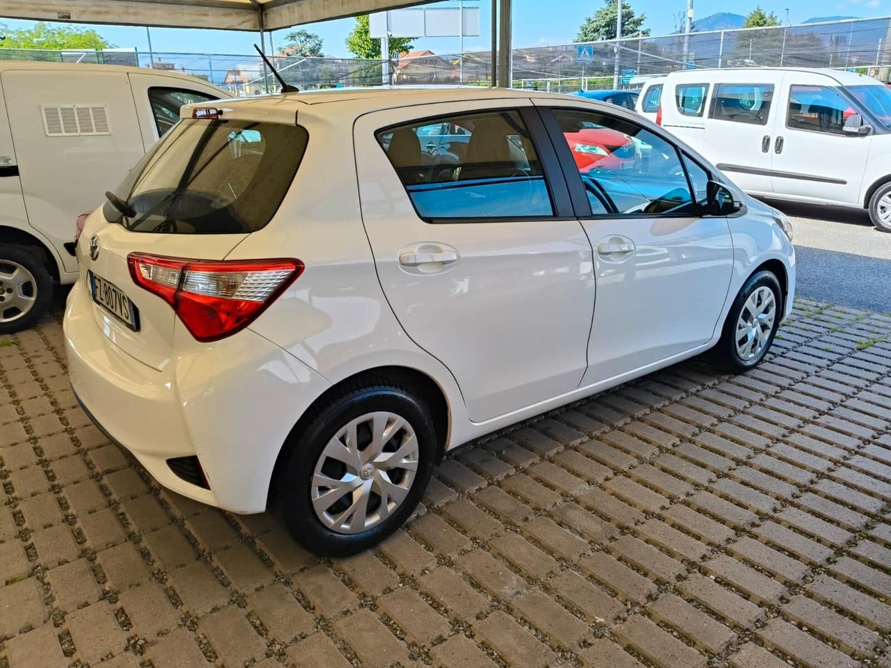Toyota Yaris 1.0 5 porte Business