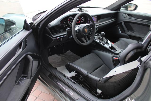 PORSCHE 911 Carrera 2 GTS MANUALE-CARBON-GUSCI
