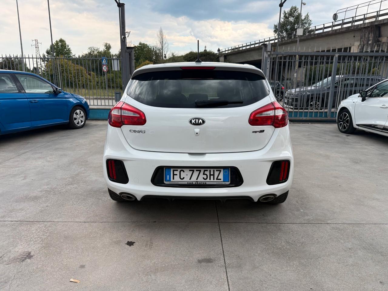 CEE'D GT-LINE AUTOMATICA 1.6 DIESEL 136CV 2016 174.500KM