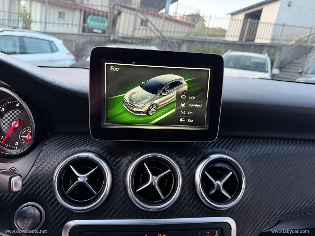 MERCEDES-BENZ A 200 d Automatic 4Matic Premium