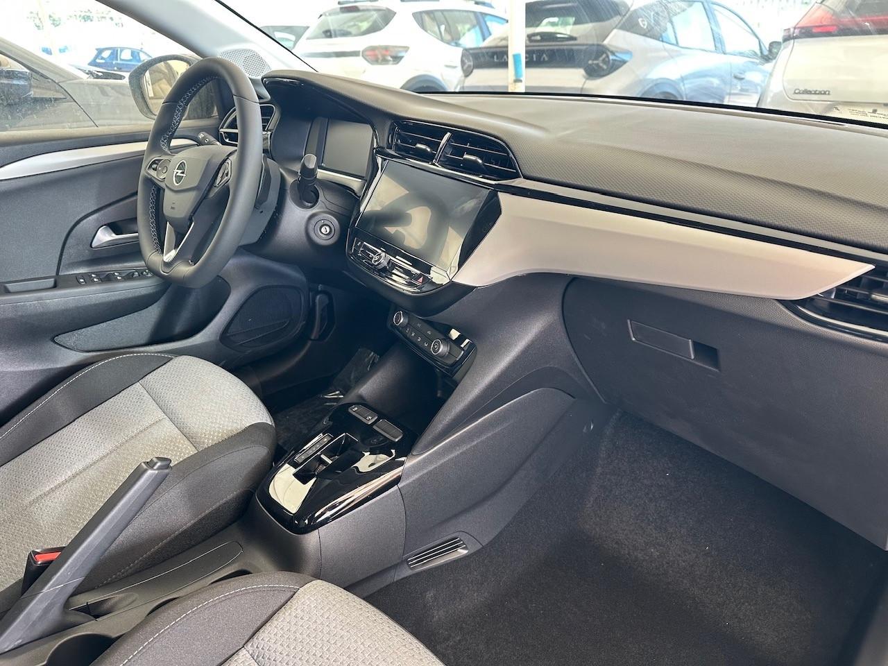 Opel Corsa Hybrid 110 CV aut. YES