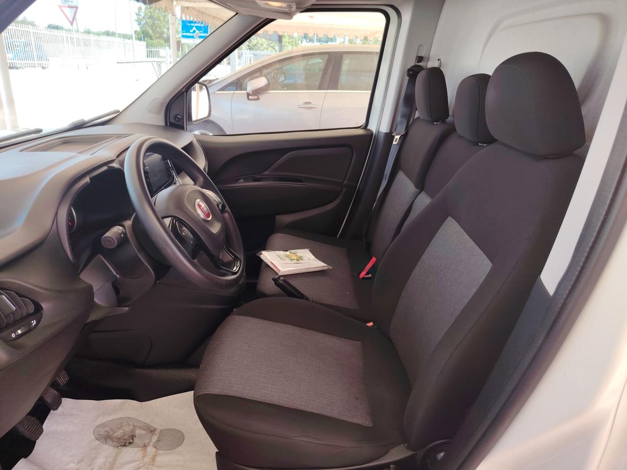 Fiat Doblò 1.6 MJT 105CV Cargo Maxi Lounge 3 POSTI 56.800KM