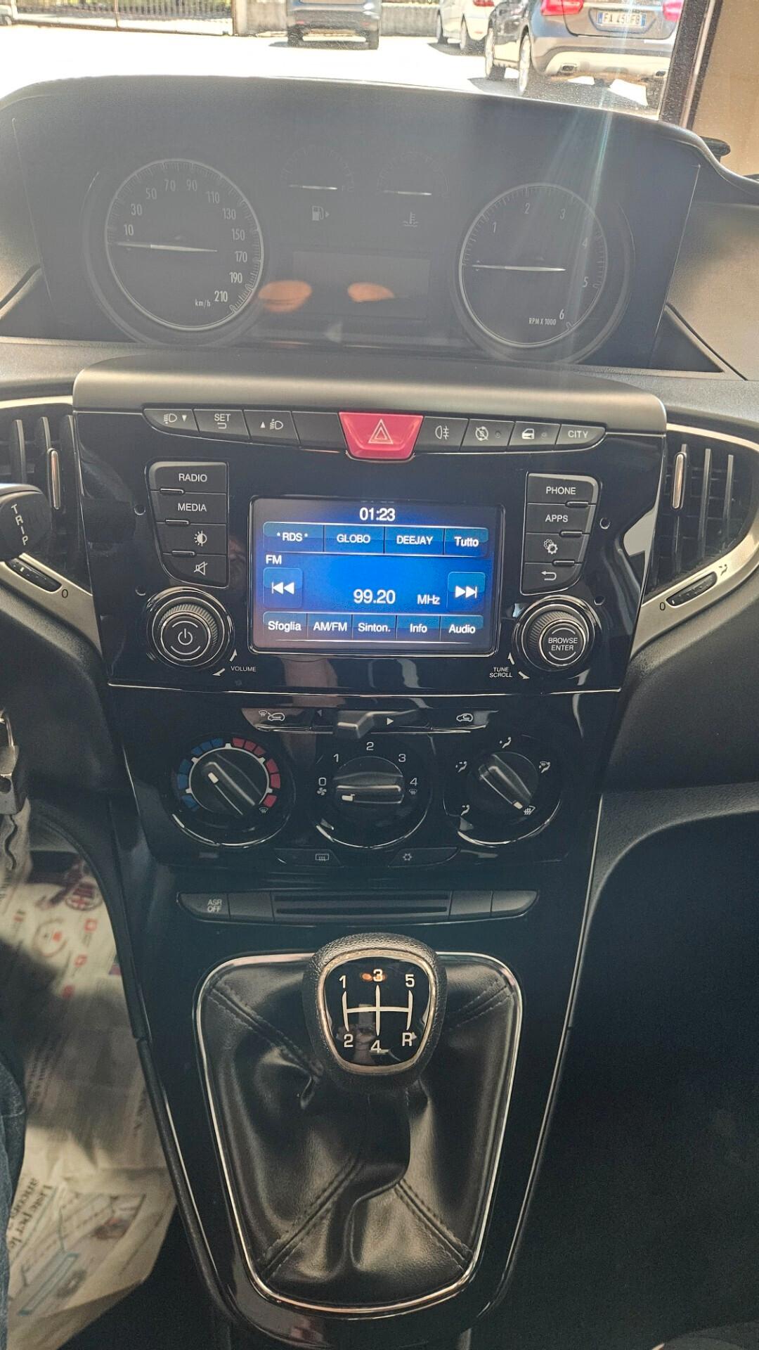 Lancia Ypsilon 1.3 MJT 16V 95 CV 5 porte S&S Platinum