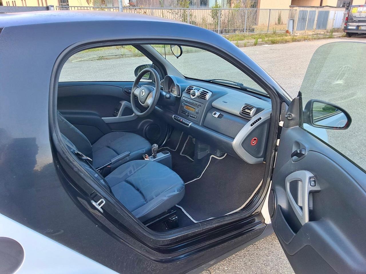 Smart ForTwo 1000 52 kW coupé limited two