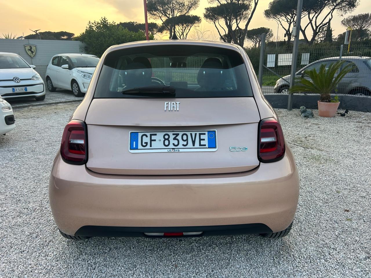 Fiat 500 500e 3+1 42 kWh Passion