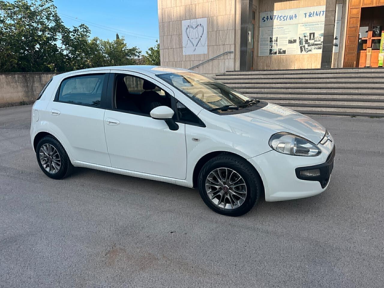 Fiat Punto 1.3 Mjt 75 CV Neopatentati UsatoSicuro